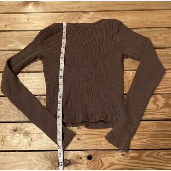 Brandy Melville Ribbed Button Front Top Size Small Women’s Brown - Picture 5 of 7